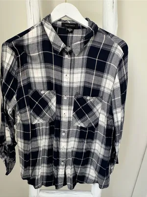 Sanctuary Women’s Navy & White Plaid Button-Up Roll Tab Shirt Size Large thumbnail 1