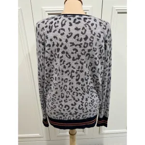 360 Cashmere Women's Leopard Animal Print Sweater Size‎ Medium Cozy Soft READ thumbnail 3