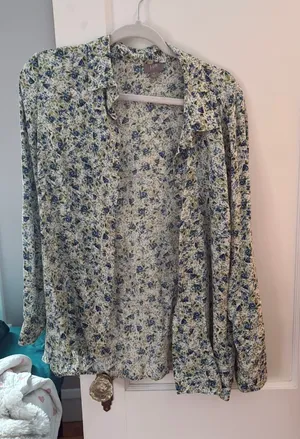 Floral Button Down J.Jill Women’s Shirt thumbnail 1