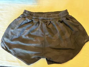 Lululemon Shorts thumbnail 3