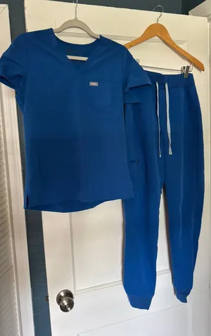 FIGS royal blue Scrub set top and Pants Catarina top and Zamora Jogger thumbnail 1