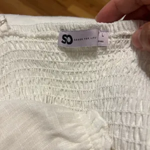 SO White Textured Top size Large thumbnail 4