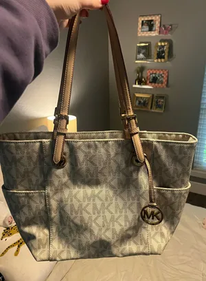 Michael Kors bag thumbnail 1