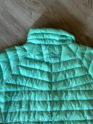 Women’s LL Bean Lightweight Down Jacket thumbnail 5