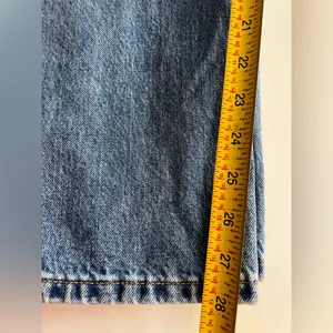 EVERLANE jeans The Curvy 90’s Cheeky Straight Jean in Medium Blue 28 thumbnail 7