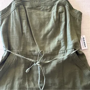 Old Navy Women’s Romper whit pockets and belt Sz M Green Linen Viscose 3" Inseam thumbnail 4