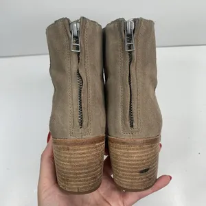 Madewell Size 7 Bootie Pauline Beige Taupe Leather Ankle Boot Stacked Block Heel thumbnail 8