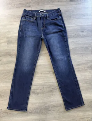 Levis 505 Women's Size 8 Straight Leg Mid Rise Dark Wash Stretch Denim Jeans thumbnail 1