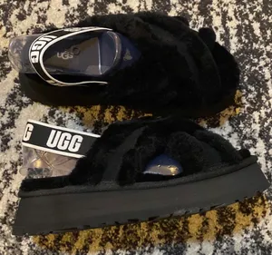 UGG Disco Cross Genuine Shearling Slide Slipper size US 9 thumbnail 4