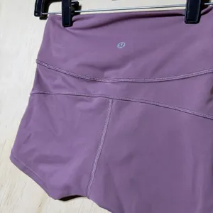 Lululemon Rogue Renegade High Rise Shorts 2.5" Size 4 Midnight Orchid Pockets thumbnail 6