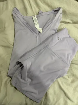 Lavender Lululemon shorts and top matching set thumbnail 4
