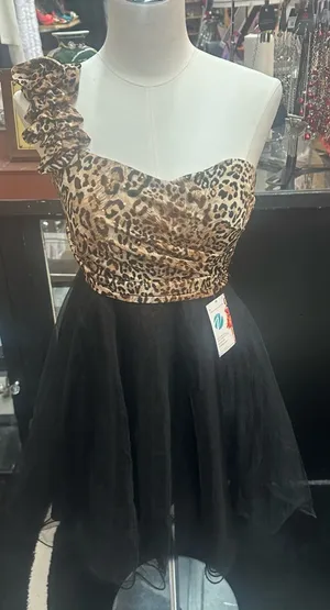 Deb sz 7/8 black and cheetah print short formal dress thumbnail 1
