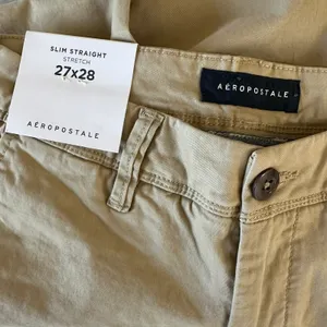 Aeropostale 27/28 women khaki chino pants NWT mid-rise straight slim 27.5inseam thumbnail 2