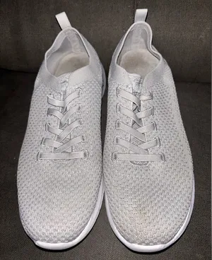 Skechers Light Gray Knit Slip-On Sneakers thumbnail 1