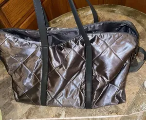 Big travel day bag weekender grey quilted purse with broken zipper thumbnail 1