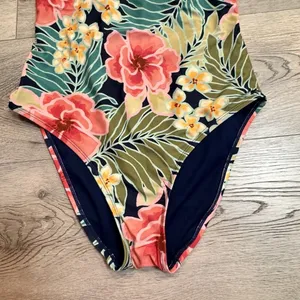 Hurley Size Small One Piece Swimsuit‎ Pink Poppy Floral Adjustable Straps thumbnail 6