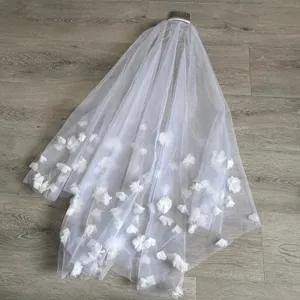 White 3D Floral Applique Tulle Bridal Veil Fingertip Length Single Tier Comb thumbnail 2