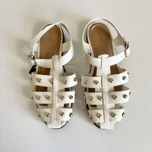 Universal Threads Winnie White Studded Strappy Fisherman Sandals Women’s 9.5 NEW thumbnail 2