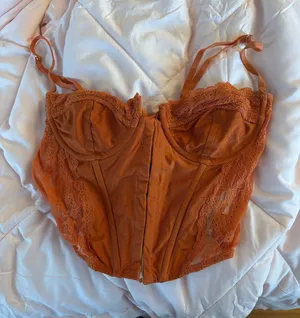 Edikted Top Corset thumbnail 1