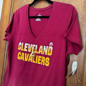 NWT Cleveland Cavaliers‎ Cavs Women’s Fan Gear Majestic Large thumbnail 2