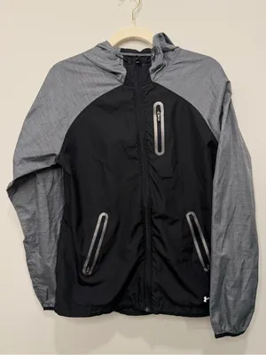 Under Armour Qualifier Woven Running Jacket Semi-Fitted‎ Black Gray Size Medium thumbnail 1
