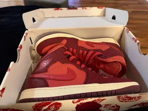 Jordan Nike Air limited edition  thumbnail 1