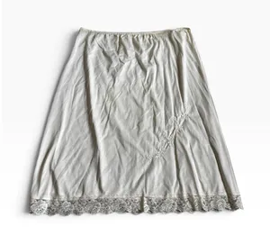 Vintage 80s Half Slip Skirt Medium Ivory Lace Floral Embroidered Lingerie Retro thumbnail 1