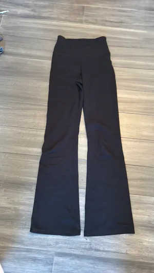 American Eagle Flare Leggings thumbnail 1