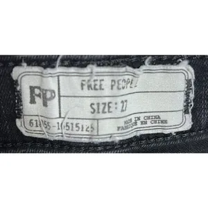 Free‎ People We the Free Washed Black Cropped Denim Size 27 24" inseam EUC thumbnail 4
