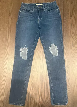 Levi’s Dark Wash Jeans thumbnail 1