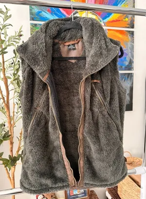 Kuhl Flight Vest Soft Fuzzy Fleece Full Zip Dark Gray Brown Women’s XL Zip Hood thumbnail 1
