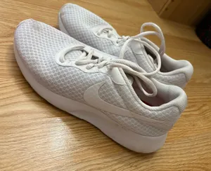 Nike Shoes thumbnail 1