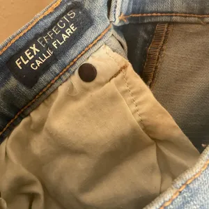 Aeropostale Flex Effects Callie Flare Distressed Jeans - Size 10 thumbnail 7