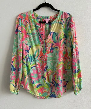 Lilly Pulitzer size M CASA BANANA Stacey TOP 100% Silk Blouse Floral thumbnail 1