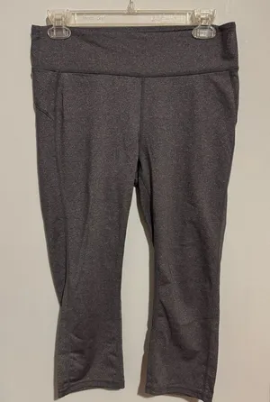 ALO Yoga Charcoal Cropped Leggings- Medium thumbnail 1