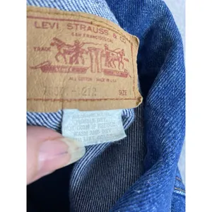 Vintage Levis Strauss Denim Jacket Womens Size M Blue Denim Trucker Blazer * thumbnail 3