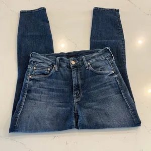 Mother Denim The Looker Crop Jeans in On the‎ Edge Size 25 thumbnail 5