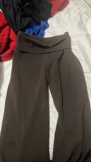 Brandy Melville Priscilla Pants thumbnail 4