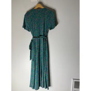 Boden cassia jersey wrap dress teal pink speckle‎ print midi size 4 thumbnail 2