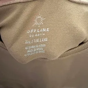 OFFLINE By Aerie Sidewalk T-shirt cropped seamless thumbnail 5