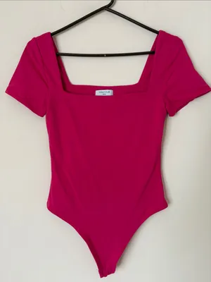 Aritzia contour granita pink square neck short sleeve bodysuit thumbnail 2