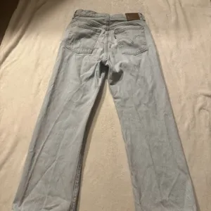 Levi's Waterless Ribcage Straight Ankle Sz 29 thumbnail 16