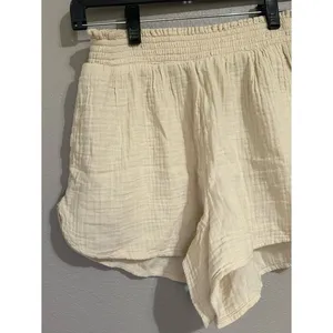 Aerie Neutral Gauzy High Waisted Textured 100% Cotton Shorts Women’s Size Medium thumbnail 4