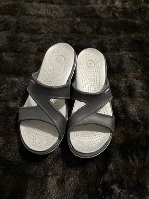 CROCS Tone Alaina Flips (Croslite) Women 9 Black/w Silver Grey sandals shoes thumbnail 2
