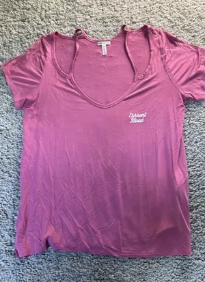 PINK Victoria's Secret Women's L Pink Cutout Strappy V-Neck T-Shirt thumbnail 1