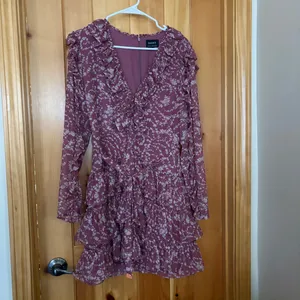 Alessia Frill Dress in Ditsy Flor | Bardot Size M thumbnail 13