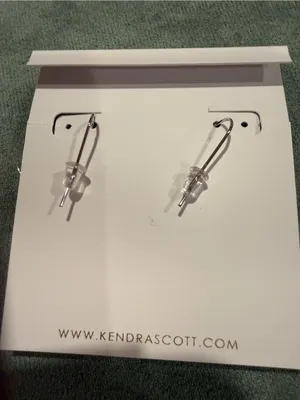 Kendra Scott | Silver Plated Iridescent Mother-of-Pearl Heart Earrings thumbnail 3