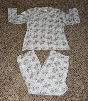 Goodnight Kiss Women's Gray Thermal 2pc Pajama Set Size‎ XL thumbnail 1