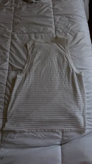 Lululemon Muscle Tank thumbnail 3