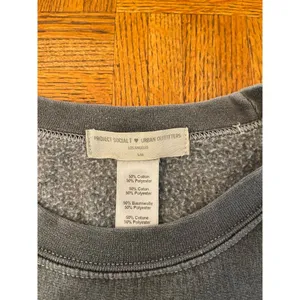 Project Social T graphic sweatshirt S/M thumbnail 3